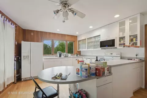 908 Getty St, Elgin, IL 60120 photo 7