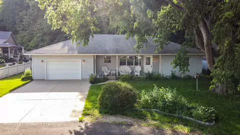 480 Adams St, Tiskilwa, IL 61368