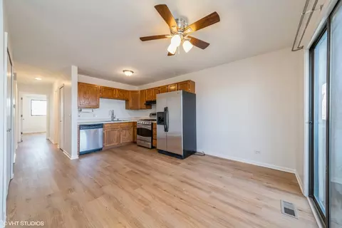 2352 South St #E, Elgin, IL 60123 photo 8