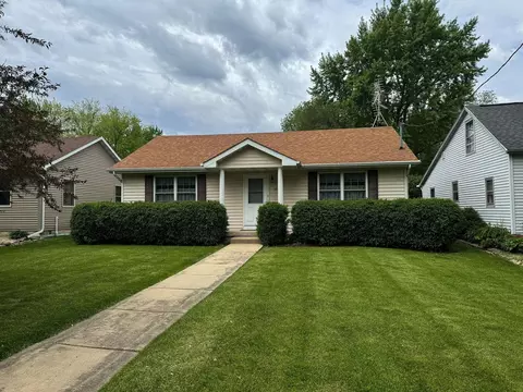1035 S 5th St, Dekalb, IL 60115