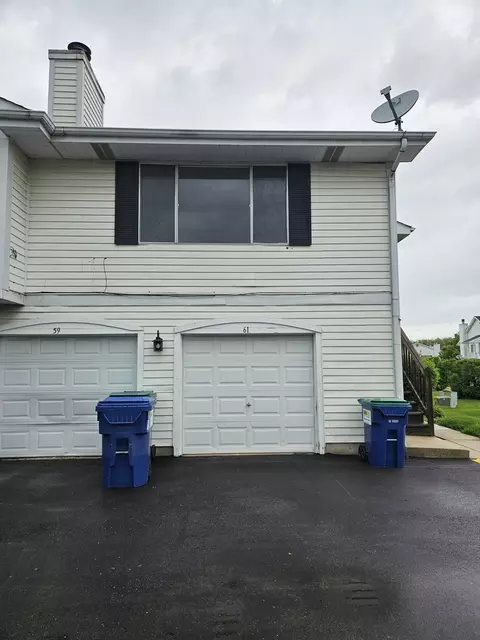 61 Red Barn Rd #1, Matteson, IL 60443