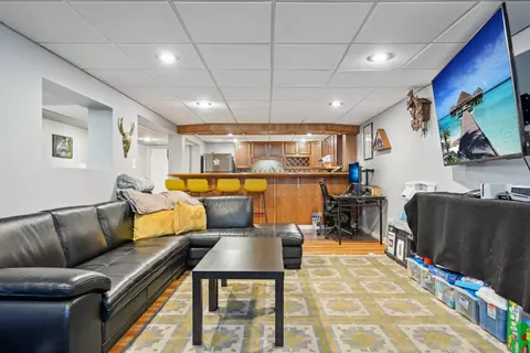 Living - 443 Radcliffe Ave, Des Plaines, IL 60016 photo 5 of 5