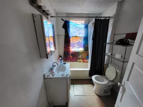 Undisclosed, Chicago, IL 60628 photo 5