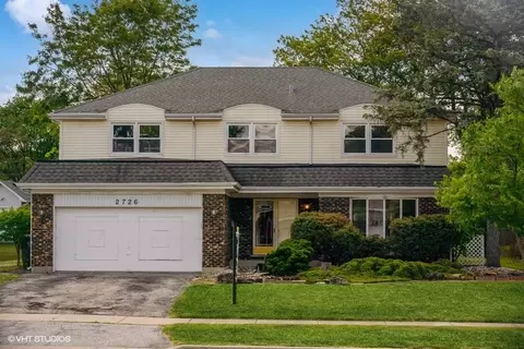 2726 N Patton Ave, Arlington Heights, IL 60004