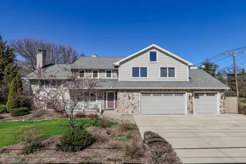 1802 Warren Ave, Downers Grove, IL 60515