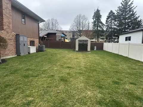 302 N Westgate Rd, Mount Prospect, IL 60056 photo 24