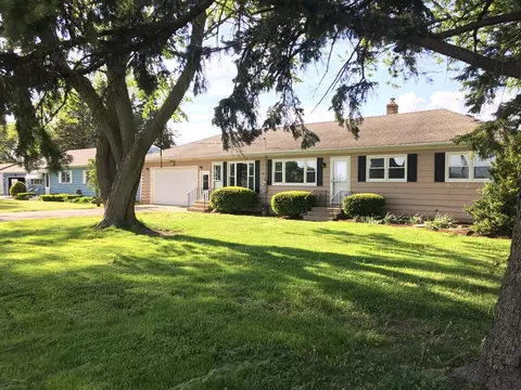 1501 Bethany Rd, Sycamore, IL 60178