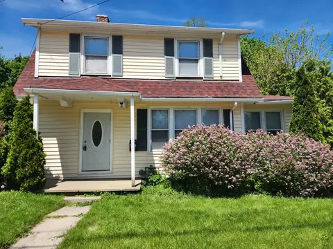 622 E Chicago St, Elgin, IL 60120