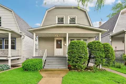 5707 N Austin Ave, Chicago, IL 60646