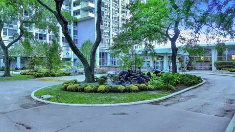 4250 N Marine Dr #1623, Chicago, IL 60613