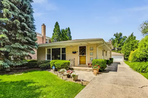 104 N Home Ave, Park Ridge, IL 60068