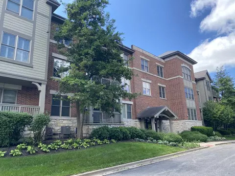 275 E Railroad Ave #108, Bartlett, IL 60103