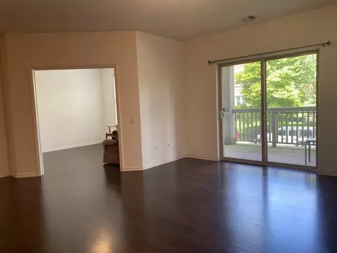 Living - 275 E Railroad Ave #108, Bartlett, IL 60103 photo 3 of 4