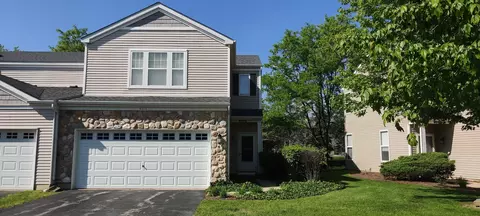 4016 Blackstone Dr, Aurora, IL 60504 photo 2