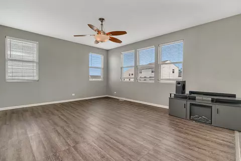 Living - 700 Avalon Way, Minooka, IL 60447 photo 3 of 6