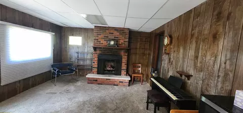 Living - 891 Bode Rd, Elgin, IL 60120 photo 5 of 8