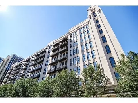 758 N Larrabee St #407, Chicago, IL 60610
