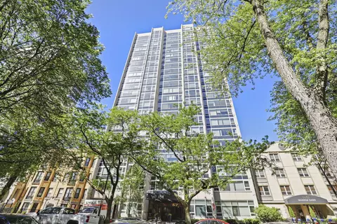 2728 N Hampden Ct #1706, Chicago, IL 60614