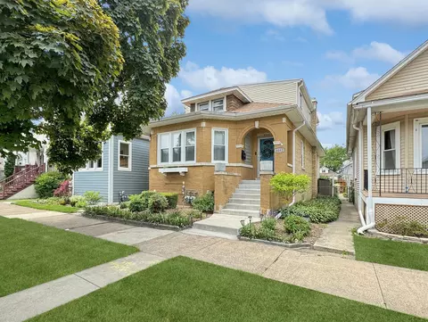 4042 N Mcvicker Ave, Chicago, IL 60634