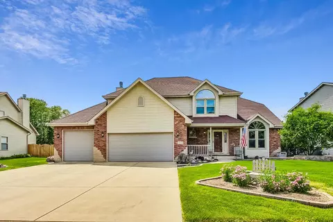 Exterior - 13304 Meadow Ln, Plainfield, IL 60585 photo 2 of 15