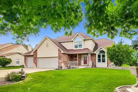 Exterior - 13304 Meadow Ln, Plainfield, IL 60585 photo 4 of 15