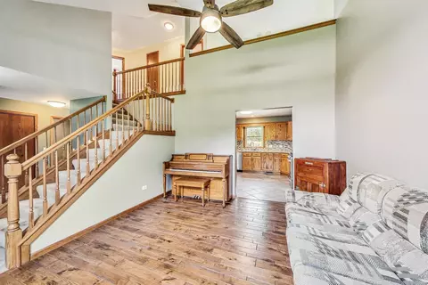 Living - 13304 Meadow Ln, Plainfield, IL 60585 photo 2 of 5