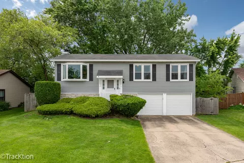 59 Campbell Dr, Glendale Heights, IL 60139
