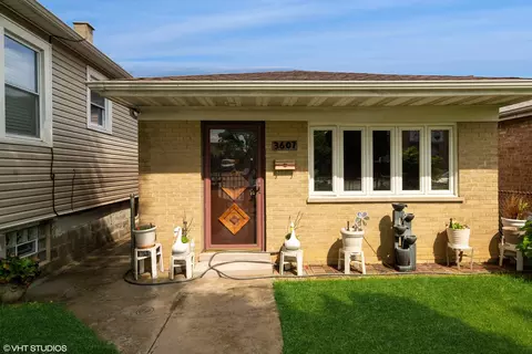 3607 S Albany Ave, Chicago, IL 60632