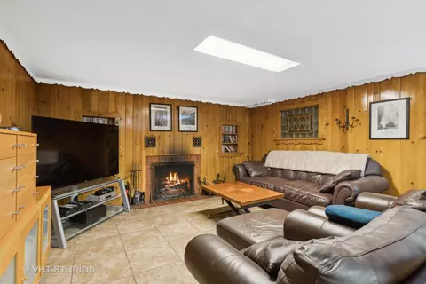 259 Cornell Ave, Des Plaines, IL 60016 photo 18