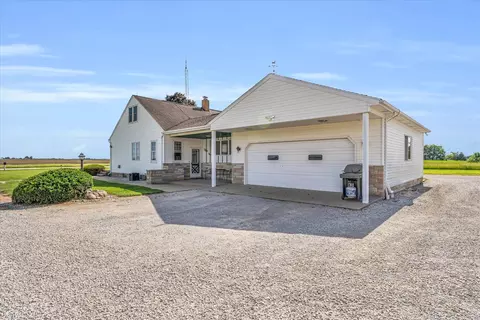 4869 E 2950 North Rd, Potomac, IL 61865 photo 3