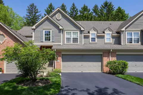 9 Wimbledon Ct, Lincolnshire, IL 60069