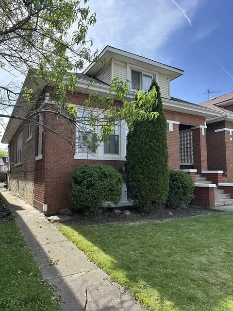 3104 N Kenneth Ave, Chicago, IL 60641