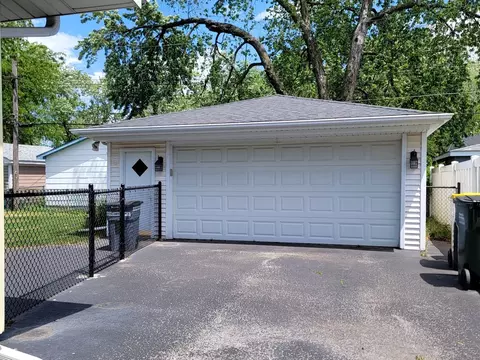 Exterior - 58 Arrowhead Dr, Thornton, IL 60476 photo 3 of 5
