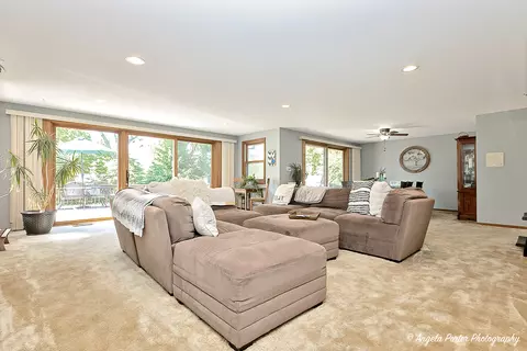 1915 May Dr, Johnsburg, IL 60051 photo 8