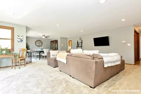 1915 May Dr, Johnsburg, IL 60051 photo 9