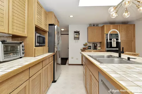 1915 May Dr, Johnsburg, IL 60051 photo 14