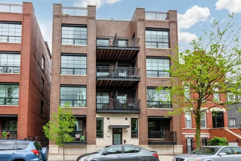1238 N Bosworth Ave #402, Chicago, IL 60642