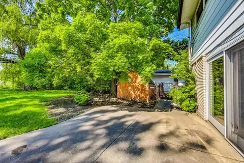 2921 Covert Rd, Glenview, IL 60025 photo 3