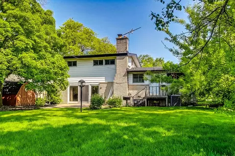 2921 Covert Rd, Glenview, IL 60025 photo 2