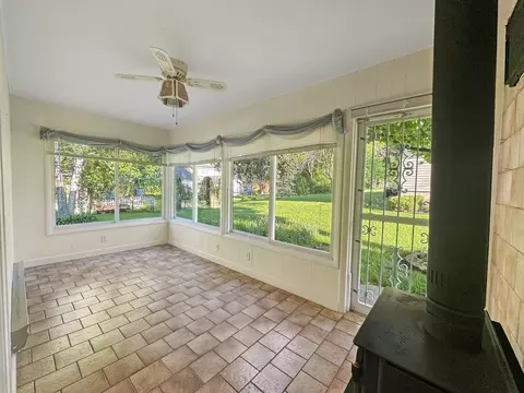 1853 Ridge Dr, Freeport, IL 61032 photo 13