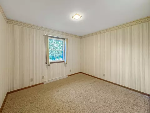 1853 Ridge Dr, Freeport, IL 61032 photo 19