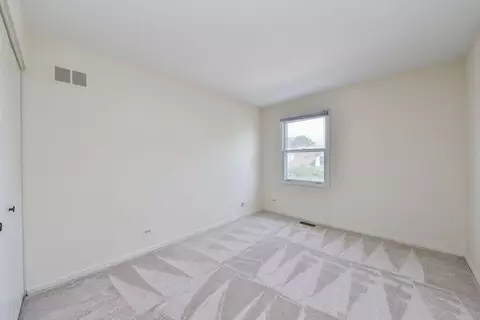 Bedroom - 1748 Ennis Ln, Wheaton, IL 60189 photo 3 of 3