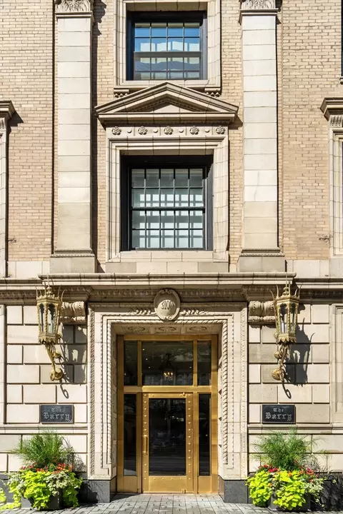 3100 N Sheridan Rd #14B, Chicago, IL 60657