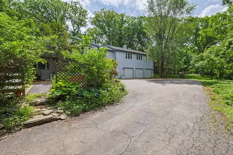 29 W717 Schick Rd, Bartlett, IL 60103 photo 6