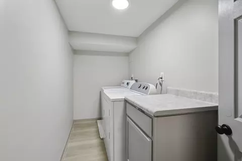718 E 88th Pl, Chicago, IL 60619 photo 20