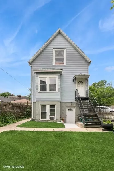1910 N Kedzie Ave, Chicago, IL 60647