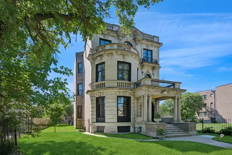 4628 S Drexel Blvd, Chicago, IL 60653