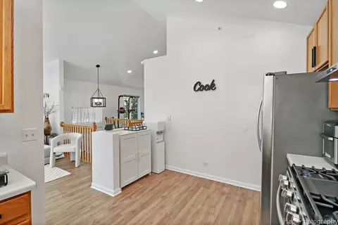 Kitchen - 157 Lucerne Ct, Wheeling, IL 60090 photo 3 of 3