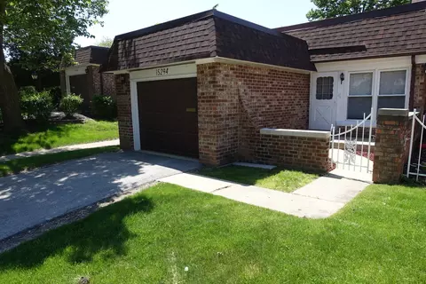 1 S294 Dillon Ln, Villa Park, IL 60181