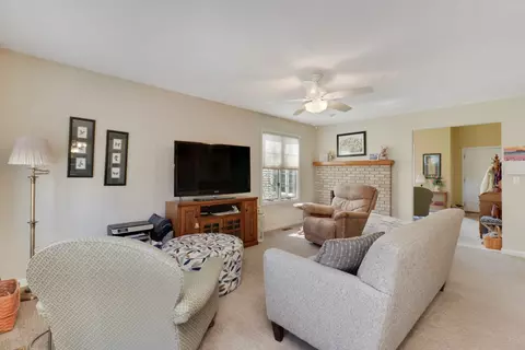 1606 Cutter Ct, Normal, IL 61761 photo 9